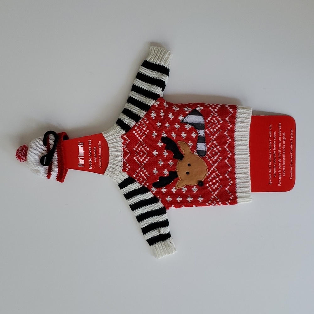 Pier 1 Imports Christmas Reindeer 2 Piece Bottle Cover Set NWT